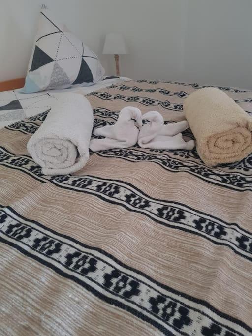 Chaumiere Avec Sa Toiture Recouverte De Chaume !!! Donnemain-Saint-Mames Εξωτερικό φωτογραφία